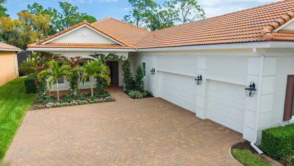 10241 SW Visconti Way, Port St Lucie, FL 34986