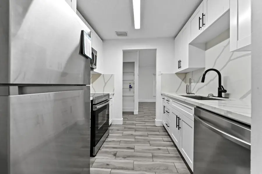 1390 Summit Run Circle, West Palm Beach, FL 33415 - Image #3