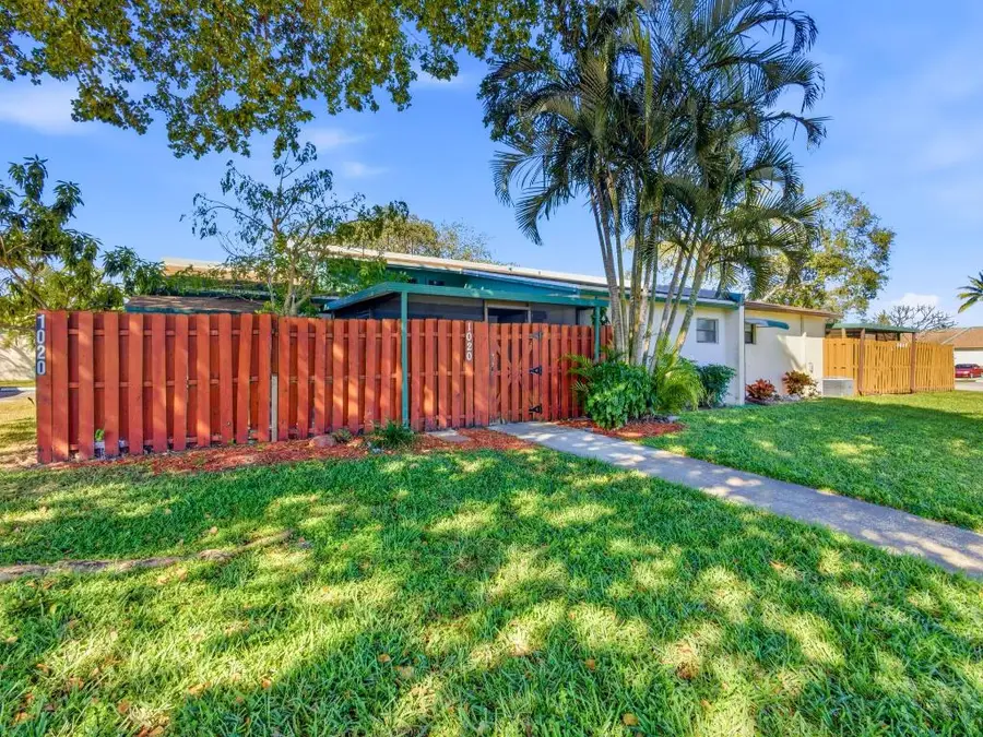 1020 Manor Drive #1-C, Palm Springs, FL 33461 - Image #3