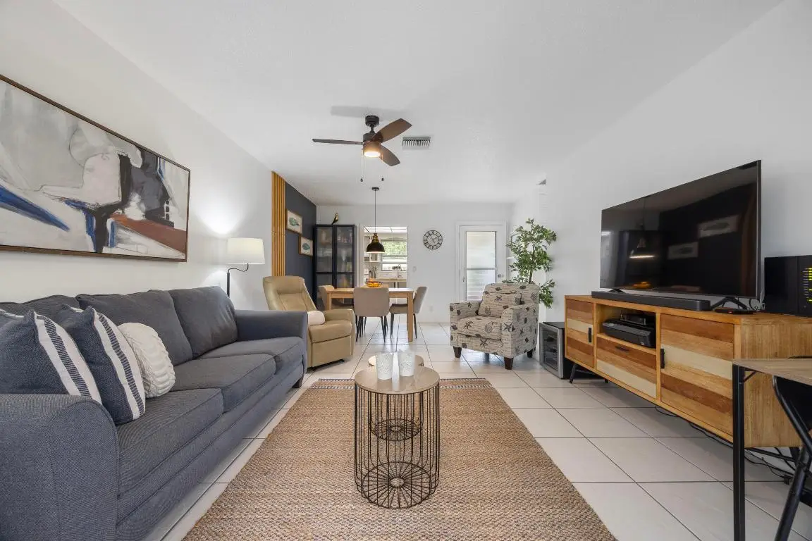 2545 Dudley Drive W #E, West Palm Beach, FL 33415 - Image #1