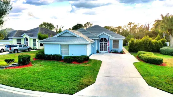 7570 SE Bay Cedar Circle, Hobe Sound, FL 33455