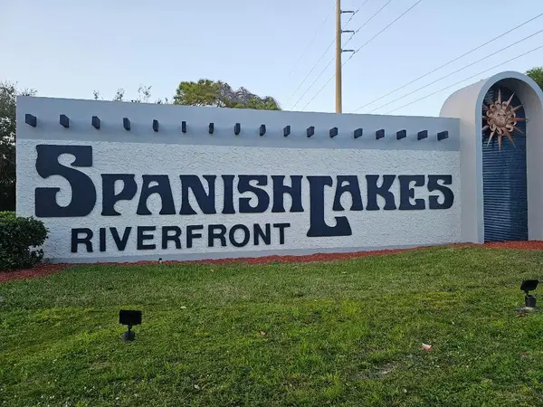 8 Santa Maria Court, Port St Lucie, FL 34952