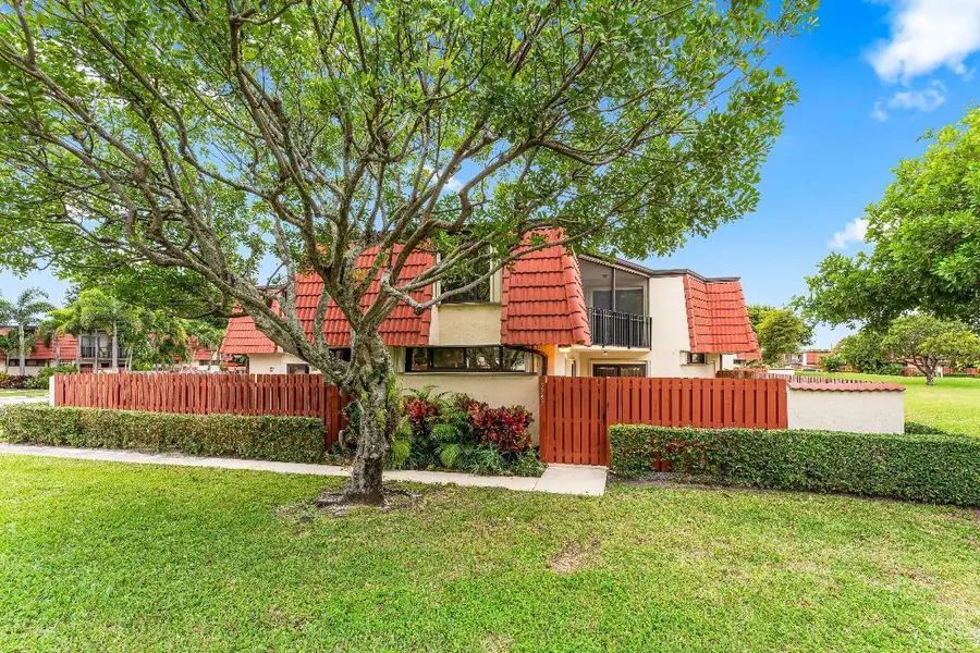 3742 Victoria Drive, West Palm Beach, FL 33406 - Image #2