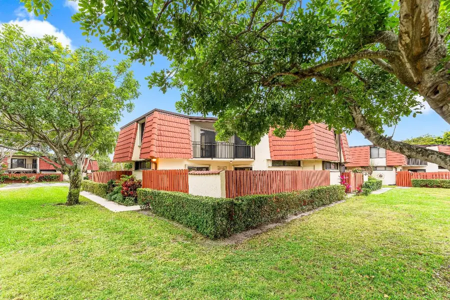 3742 Victoria Drive, West Palm Beach, FL 33406 - Image #3