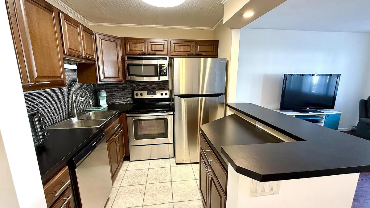 8 Ventnor A, Deerfield Beach, FL 33442 - Image #1