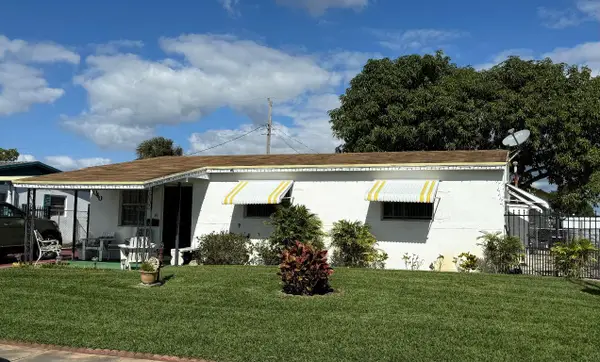 1040 W 1st Street, Riviera Beach, FL 33404