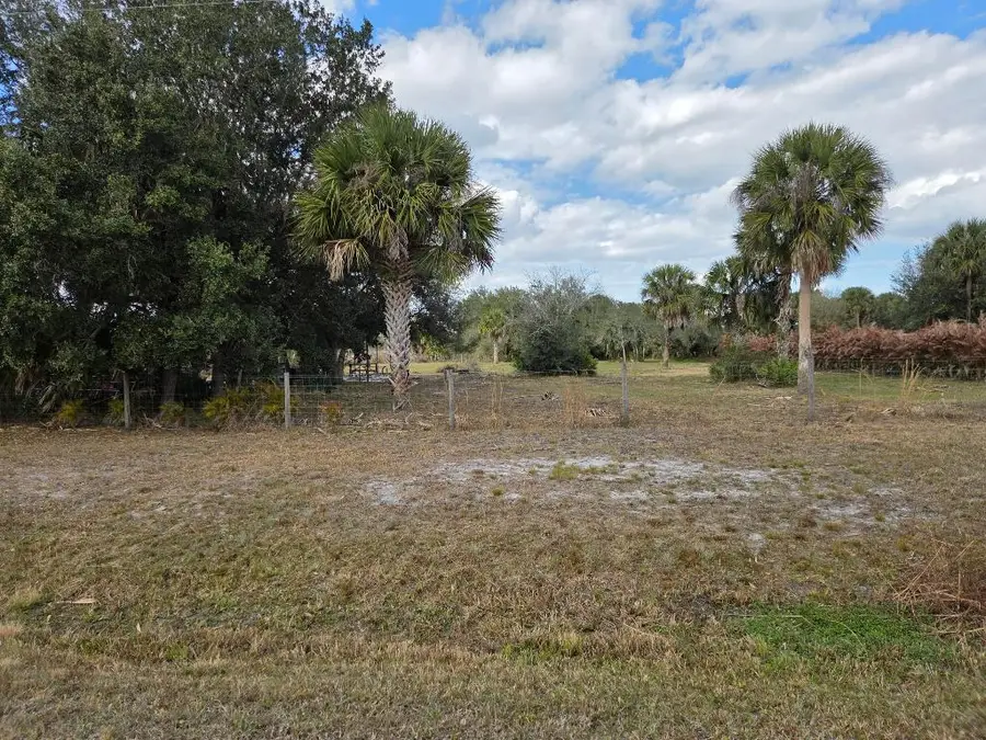 19833 NW 280th Street, Okeechobee, FL 34972 - Image #2