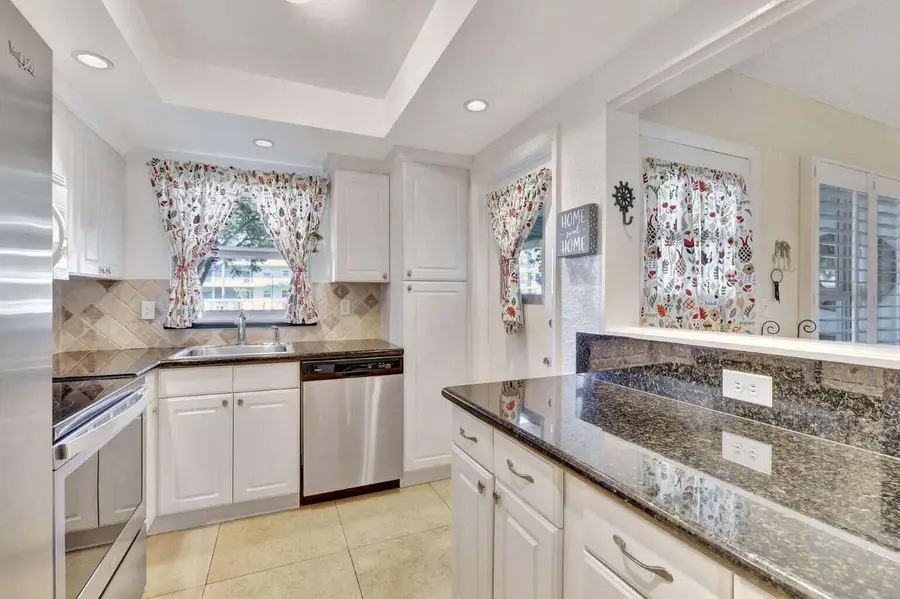 806 SE 7th Street #104, Deerfield Beach, FL 33441 - Image #3