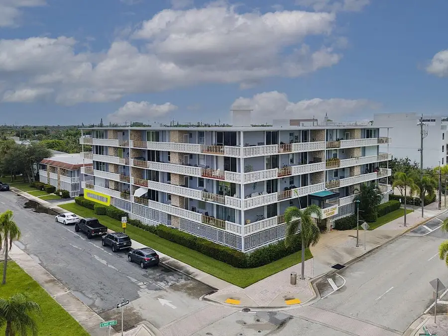 1 S Lakeside Drive #A1, Lake Worth Beach, FL 33460 - Image #3