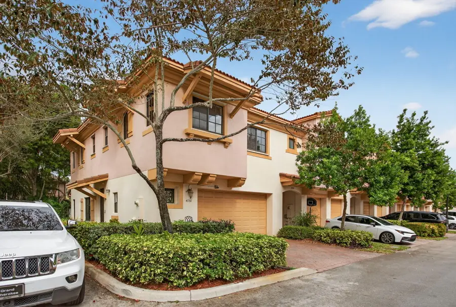 4751 Grand Cypress Circle N, Coconut Creek, FL 33073 - #3