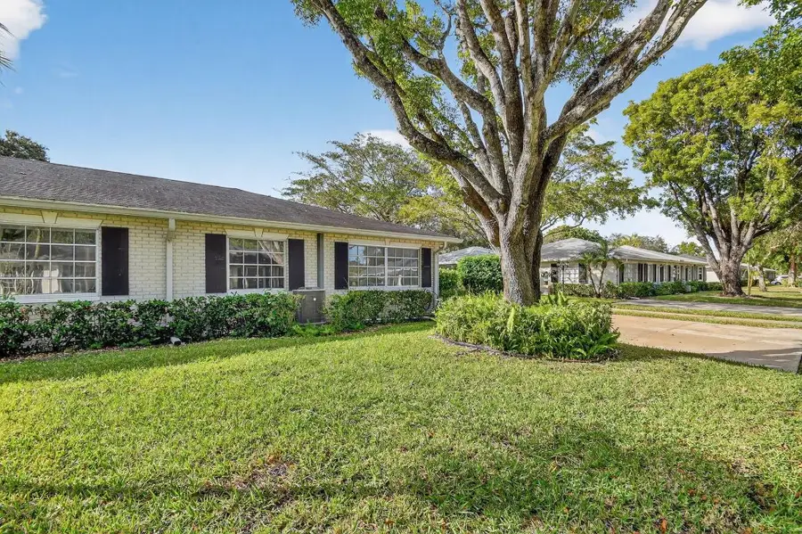 10137 S 42nd Avenue S, Boynton Beach, FL 33436 - Image #3