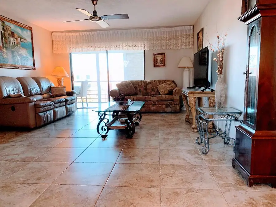 4140 NW 44th Avenue #405, Lauderdale Lakes, FL 33319 - Image #2