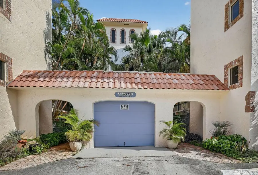 650 Tennis Club Drive #311, Fort Lauderdale, FL 33311 - Image #2