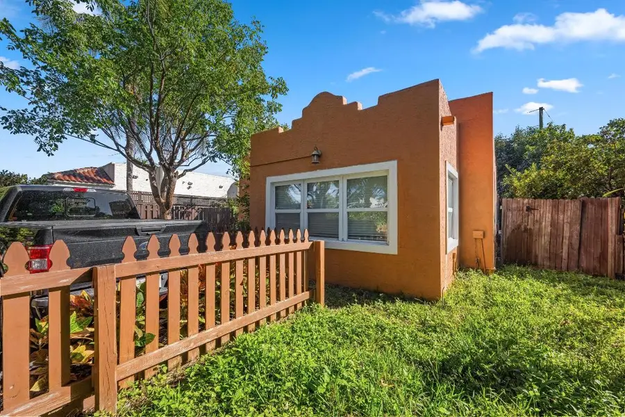 6704 Garden Avenue, West Palm Beach, FL 33405 - Image #3