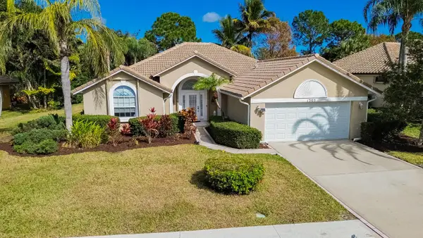 1305 SW Briarwood Drive, Port St Lucie, FL 34986