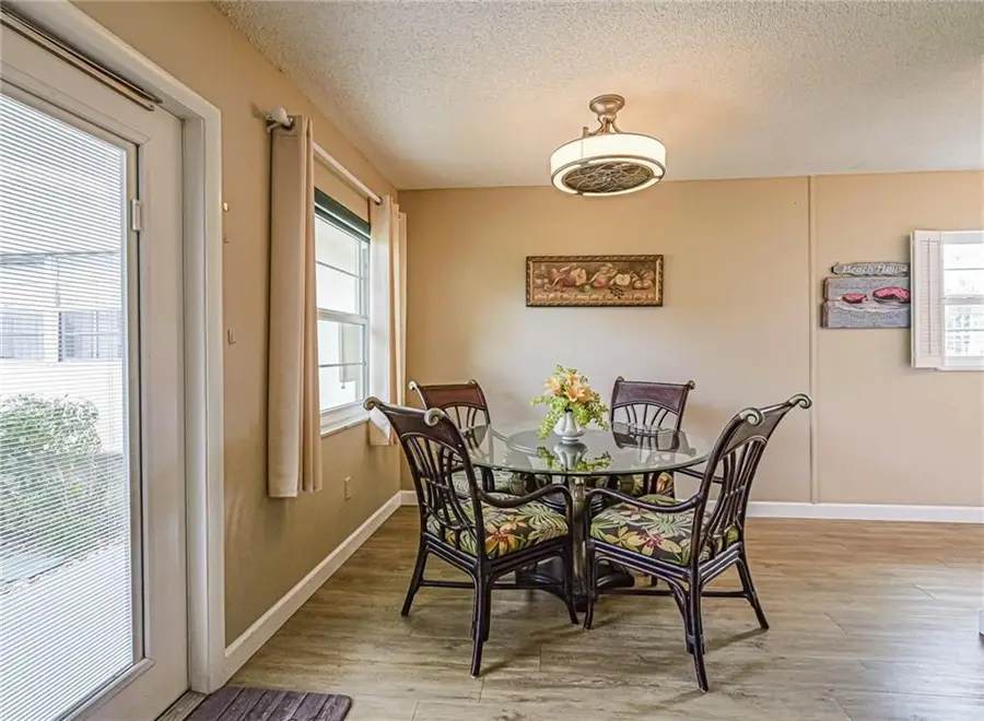 11 Vista Palm Lane #103, Vero Beach, FL 32962 - Image #2