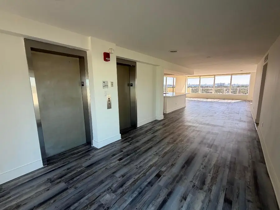 2000 NE 135th Street #Ph, Miami, FL 33181 - #2