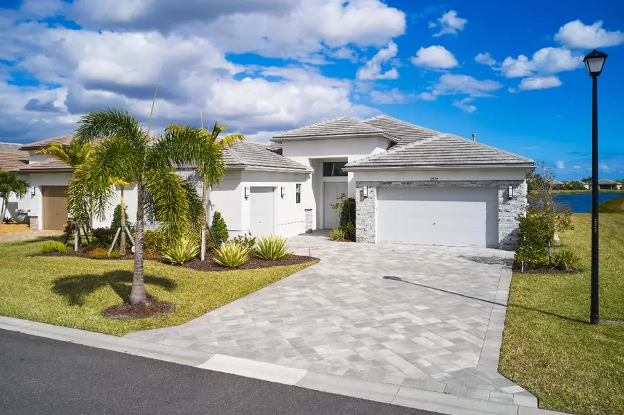12329 SW Saltwater Drive, Port Saint Lucie, FL 34987 - Image #3