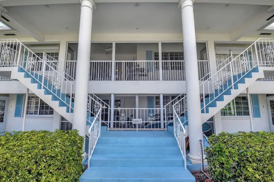 201 Venetian Drive #4, Delray Beach, FL 33483 - Image #2