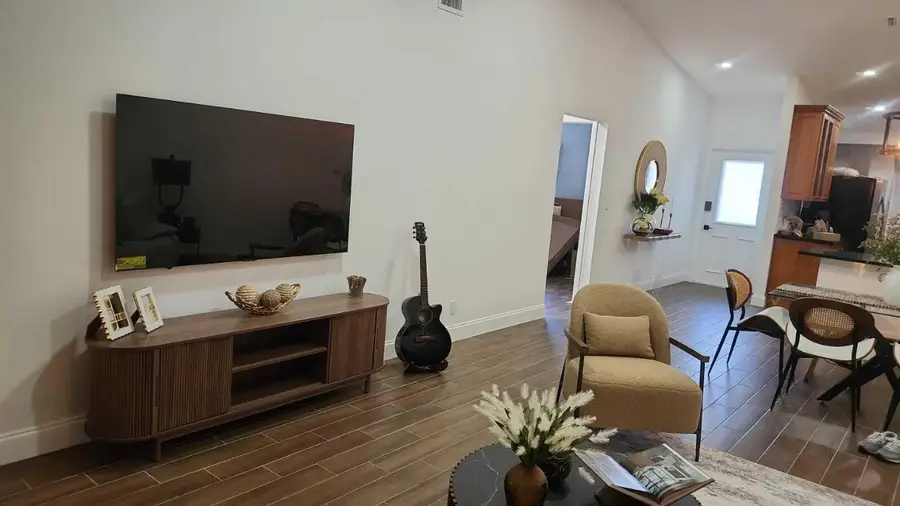 716 Sunny Pine Way D, Greenacres, FL 33415 - Image #3