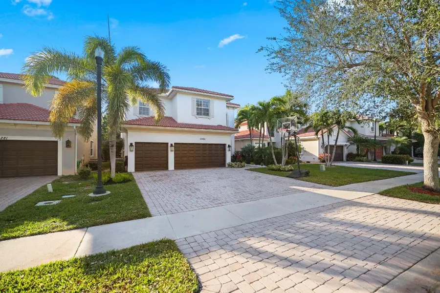 12285 Aviles Circle, Palm Beach Gardens, FL 33418 - Image #3
