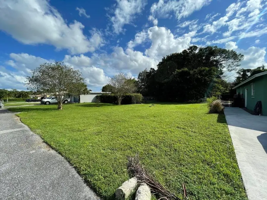5122 Lake Boulevard, Delray Beach, FL 33484 - Image #2
