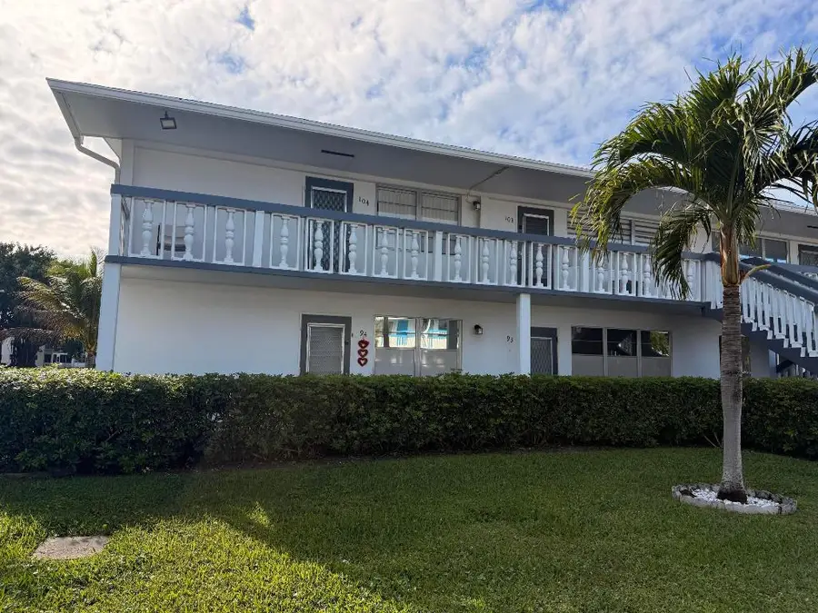 104 Oakridge #H, Deerfield Beach, FL 33442 - Image #2
