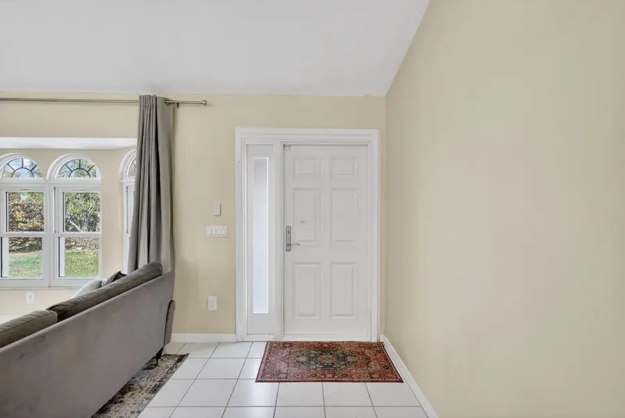 320 NE Surfside Avenue, Port Saint Lucie, FL 34983 - Image #3