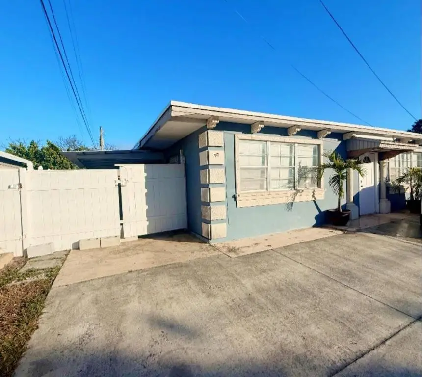 735 Selkirk St Street, West Palm Beach, FL 33405 - Image #3