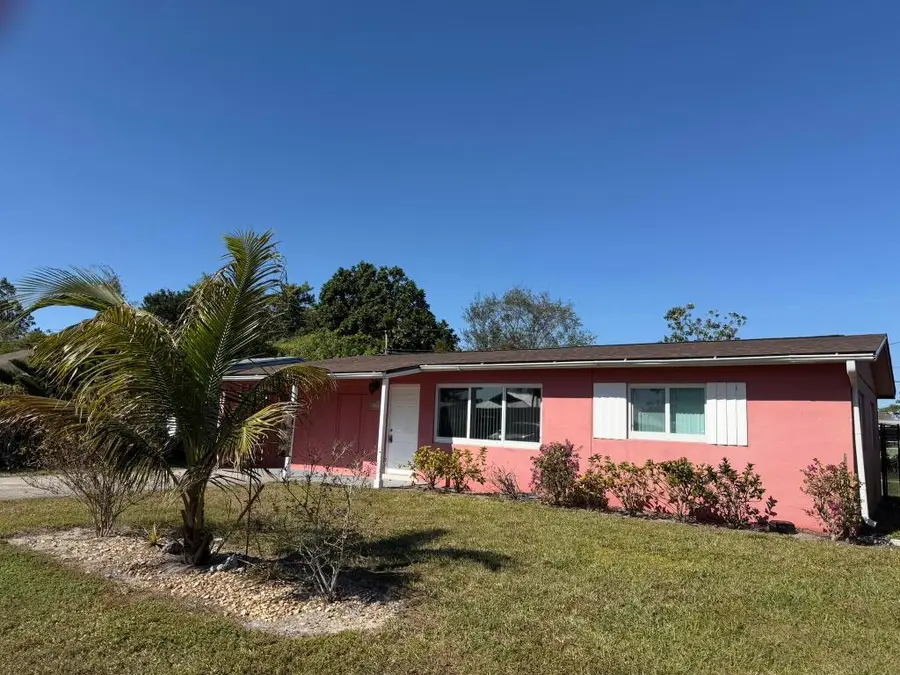 2399 SE Madison Street, Stuart, FL 34997 - Image #2