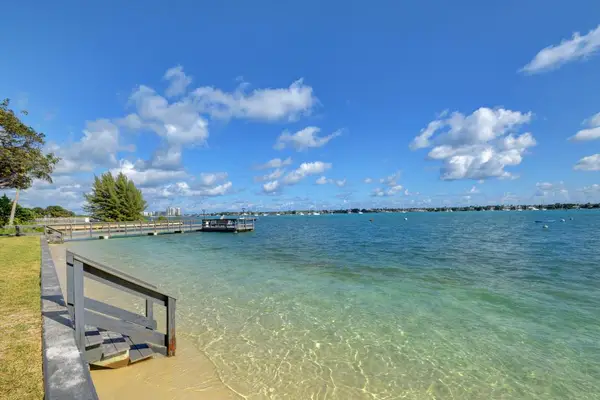 5600 N Flagler Drive #307, West Palm Beach, FL 33407