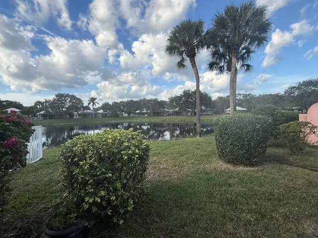 4189 Royal Oak Drive, Palm Beach Gardens, FL 33410 - Image #2