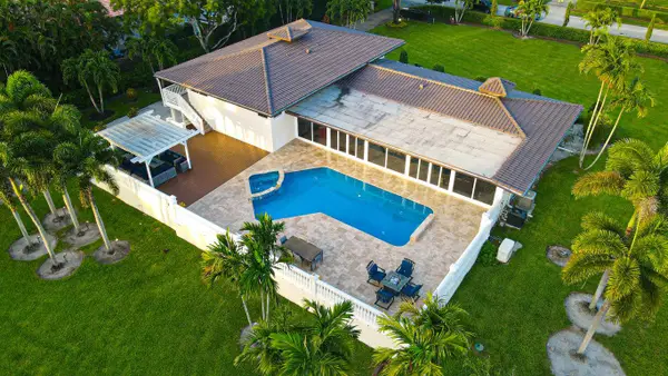 875 NW 120th Avenue, Plantation, FL 33325