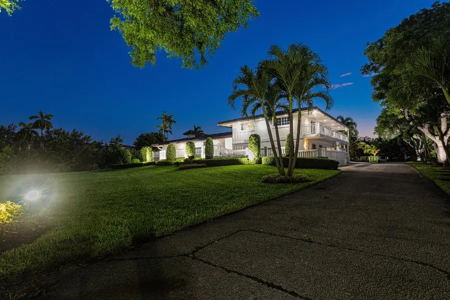 875 NW 120th Avenue, Plantation, FL 33325 - Image #2