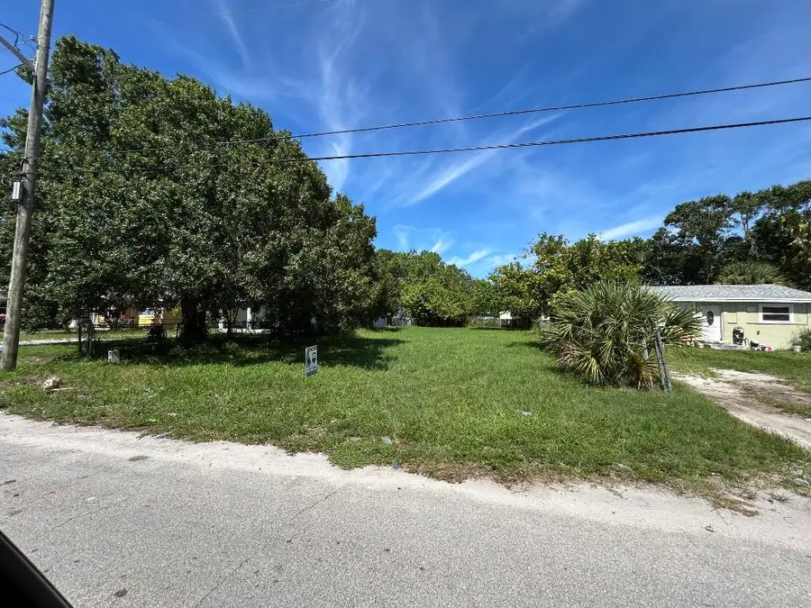 312 N 18th Street, Fort Pierce, FL 34950 - Image #2