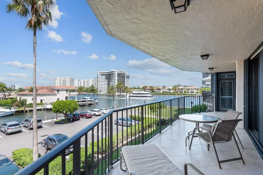 899 Jeffery Street #310, Boca Raton, FL 33487 - Image #2