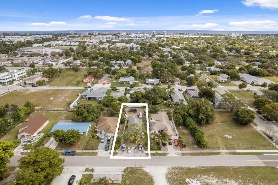 129 SW 6th Avenue, Delray Beach, FL 33444 - Image #1