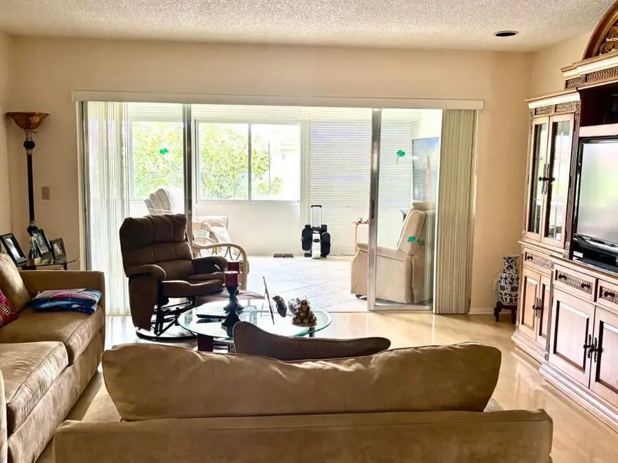 5730 E Fernley Drive #11, West Palm Beach, FL 33415 - Image #2