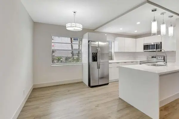 725 Burgundy P #725, Delray Beach, FL 33484