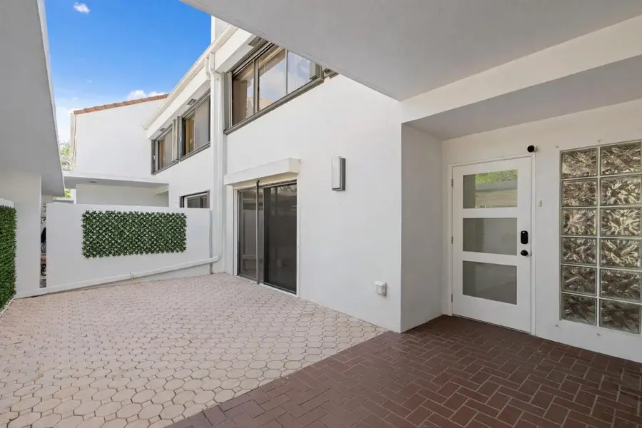 2435 Presidential Way #E, West Palm Beach, FL 33401 - Image #2