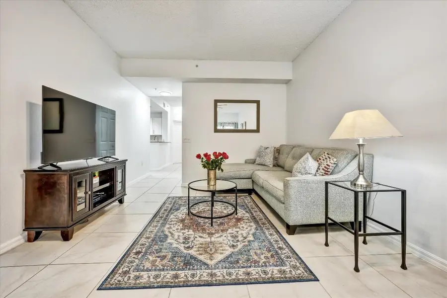 2803 Sarento Place #109, Palm Beach Gardens, FL 33410 - Image #3