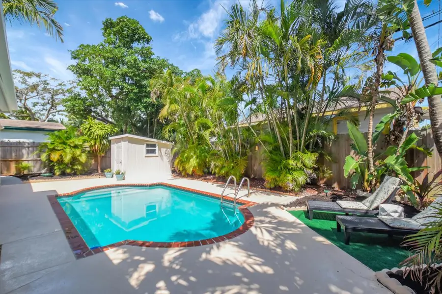 705 Colonial Road, West Palm Beach, FL 33405 - Image #2