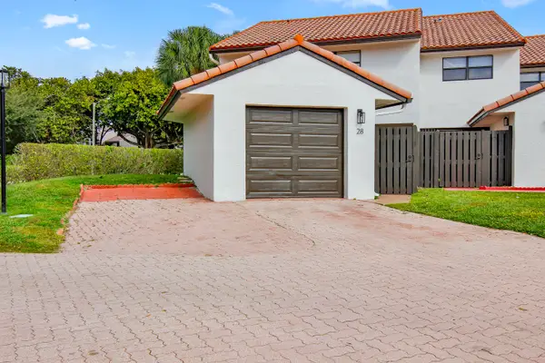 6850 NW 2nd Avenue Nw #28, Boca Raton, FL 33487