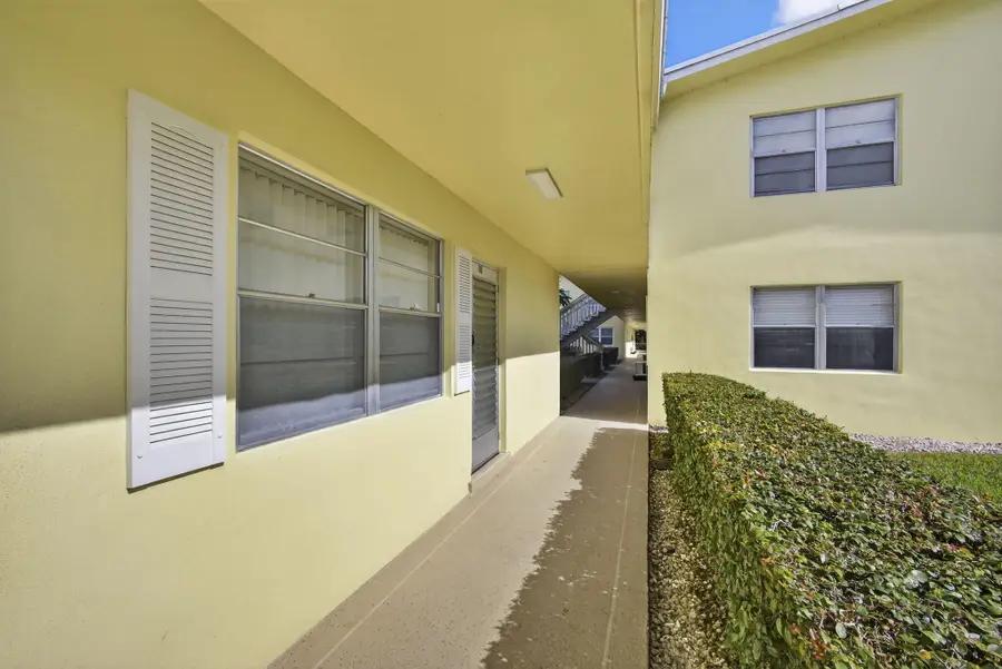 100 Sheffield E, West Palm Beach, FL 33417 - Image #3