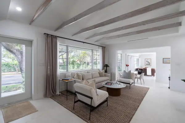 2330 Lake Avenue, West Palm Beach, FL 33401