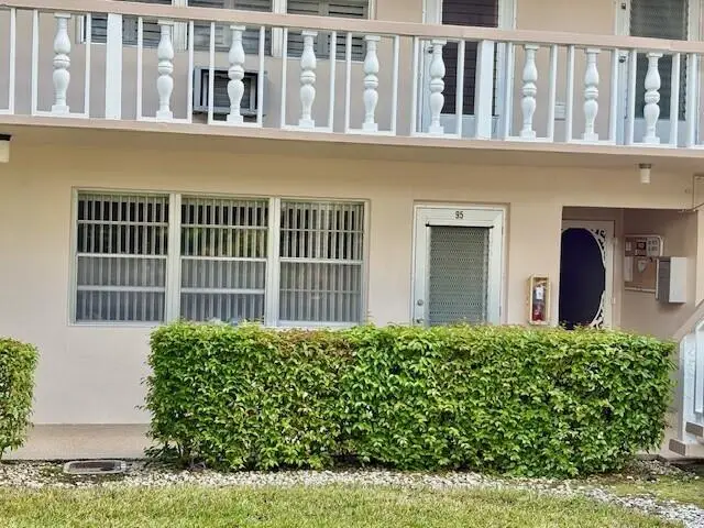 95 Windsor E, West Palm Beach, FL 33417 - Image #2