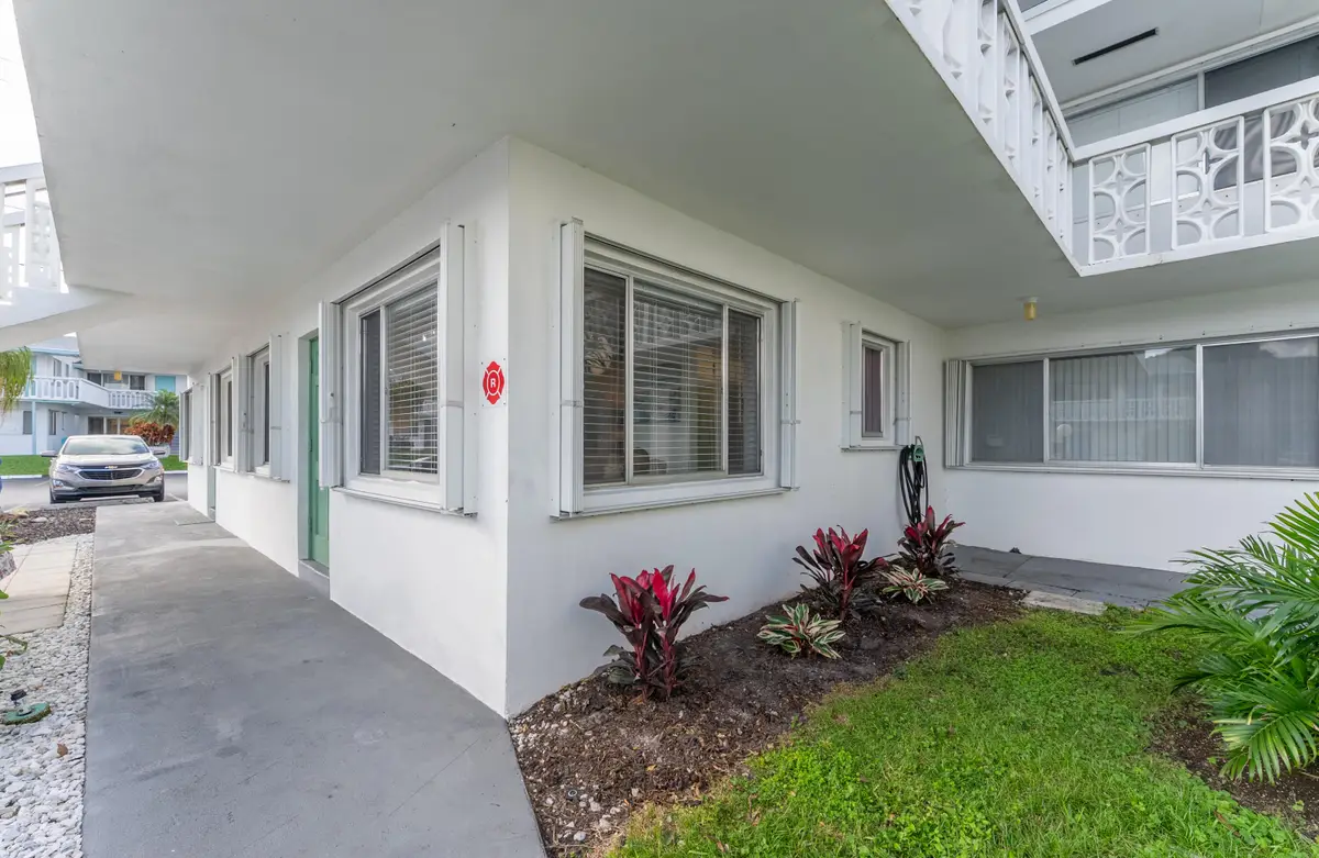 2004 Lake Osborne Drive #9, Lake Worth Beach, FL 33461 - Image #1