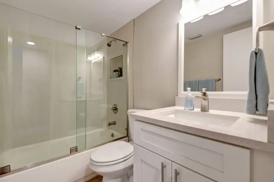 1125 Lake Shore Drive #203, Lake Park, FL 33403 - Image #3
