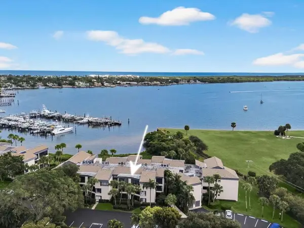 1660 Twelve Oaks Way #303, North Palm Beach, FL 33408