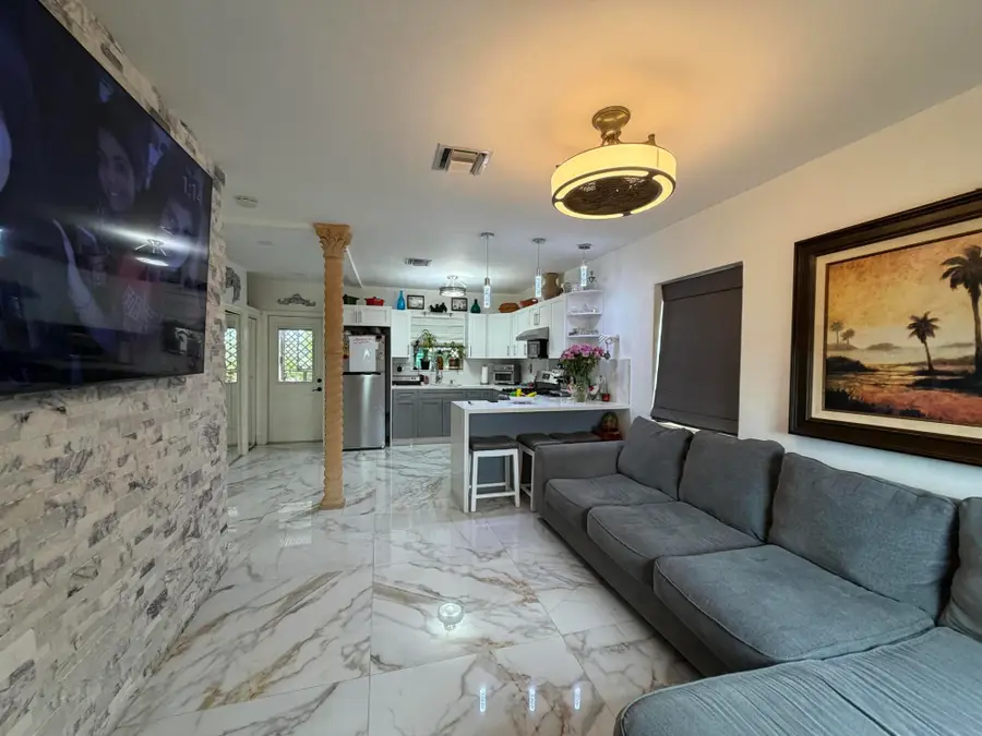 1313 S B Street, Lake Worth Beach, FL 33460 - Image #2